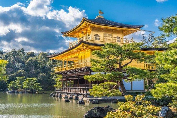 大阪発 京都日帰りツアー：桂寺、嵐山＆金閣寺
