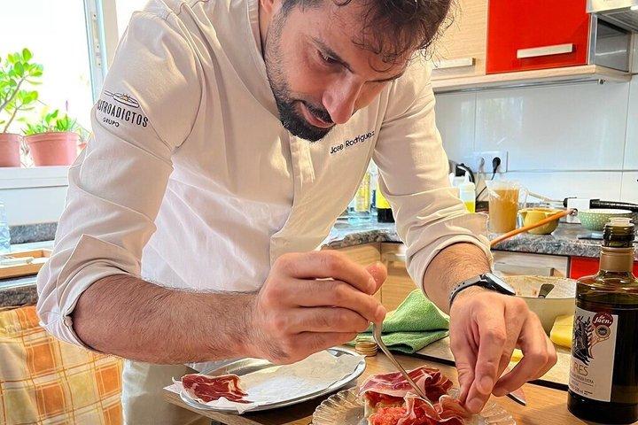 シェフ・ホセの自宅でのプライベート・バレンシアパエリア＆タパス料理教室