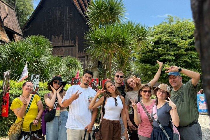 チェンライディスカバリー1日ガイドツアーとランチビュッフェ無料