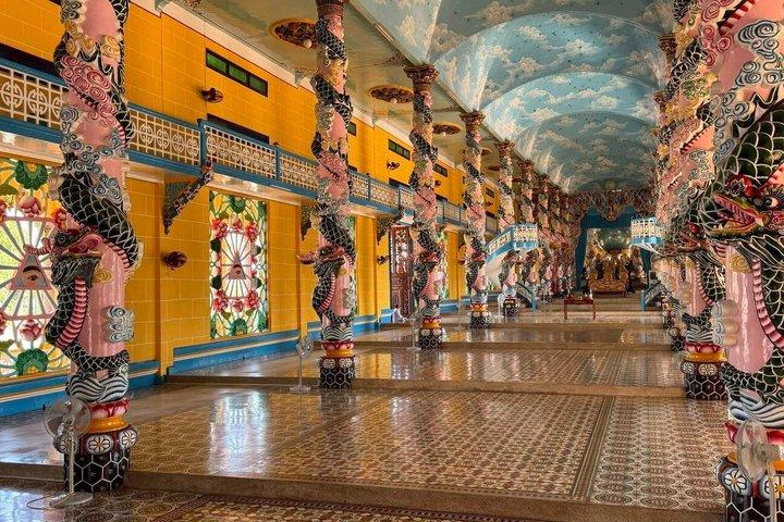 ホーチミン・ブラック・ヴァージン・マウンテン、カオダイ寺院、クチツアー
