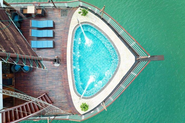 ハノイ：アマンダ・ラグジュアリークルーズ 2日間でハロン湾とランハ湾を巡る旅