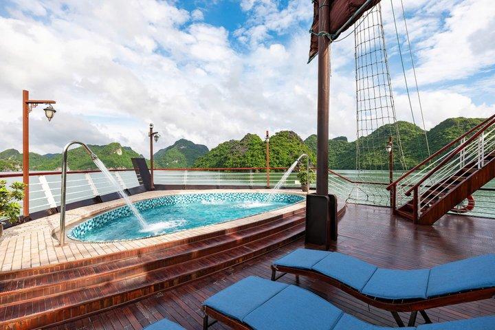 ハノイ：アマンダ・ラグジュアリークルーズ 3日間でハロン湾とランハー湾を巡る旅