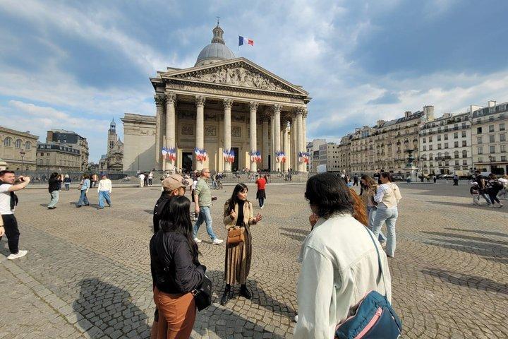 Custom and private tours in Paris