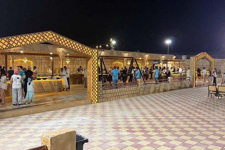 Safari nel deserto premium con giro in cammello, cena con sandboard e barbecue