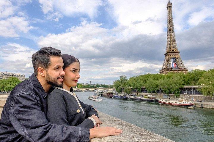 エッフェル塔でのプライベートプロフェッショナル写真撮影