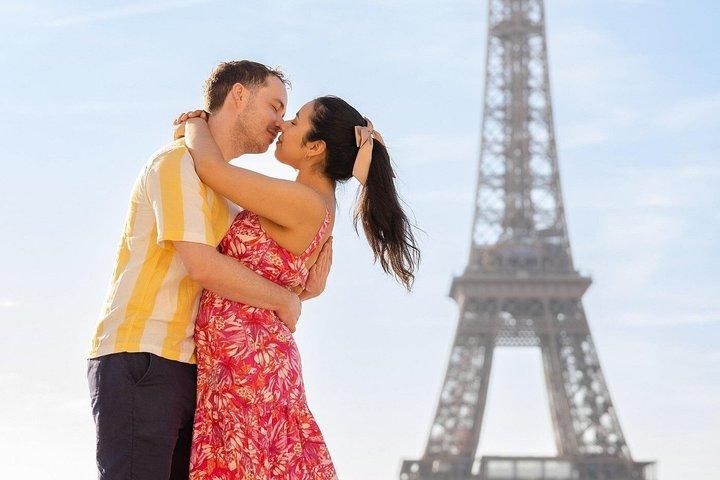 エッフェル塔でのプライベートプロフェッショナル写真撮影