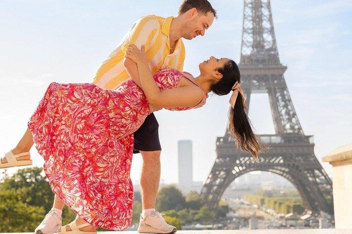エッフェル塔でのプライベートプロフェッショナル写真撮影