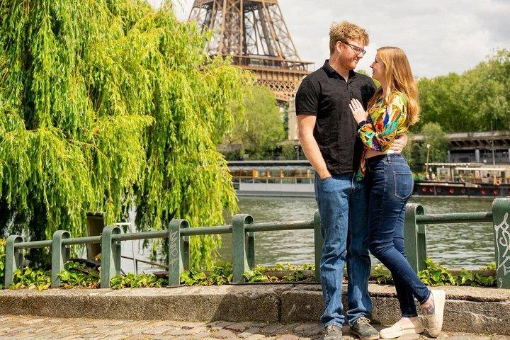 エッフェル塔でのプライベートプロフェッショナル写真撮影