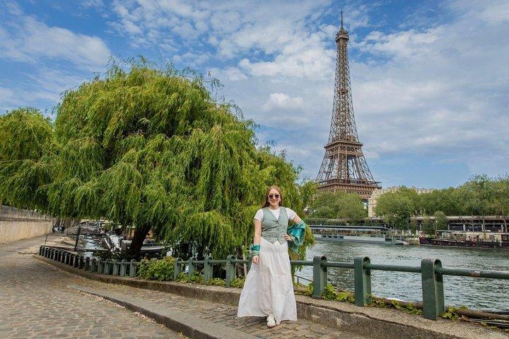 エッフェル塔でのプライベートプロフェッショナル写真撮影