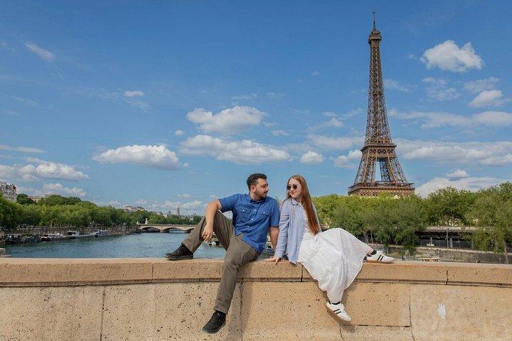 エッフェル塔でのプライベートプロフェッショナル写真撮影