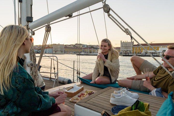 Lisbon Sunset Sail with Wine & Tapas
