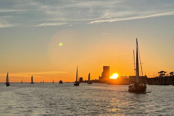 Lisbon Sunset Sail with Wine & Tapas