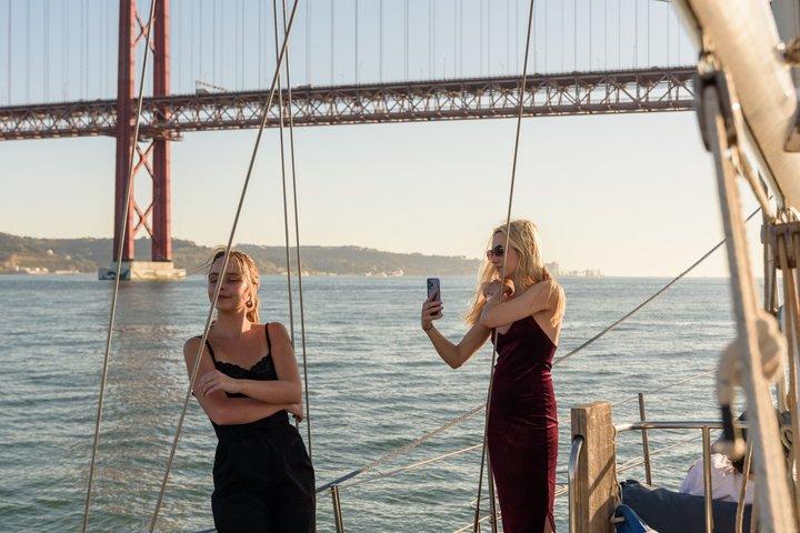 Lisbon Sunset Sail with Wine & Tapas