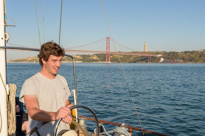Lisbon Sunset Sail with Wine & Tapas