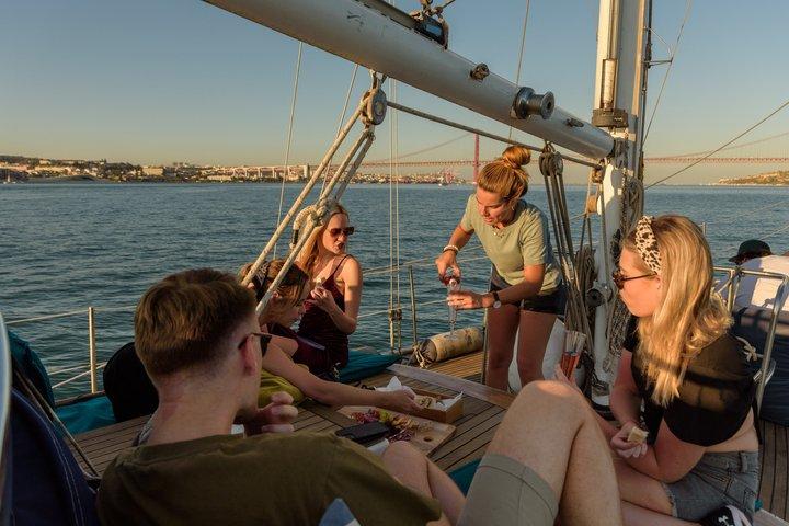 Lisbon Sunset Sail with Wine & Tapas