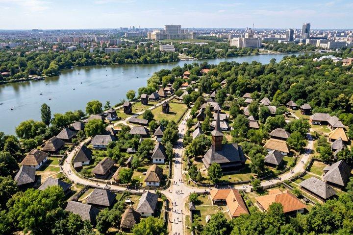 ブカレスト議事堂ヴィラと村博物館ツアー