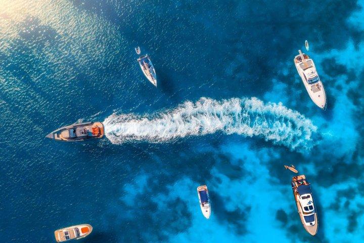 デラックス：シュノーケリング、シーフードなどを含む1回の海旅行で3つの島を巡る