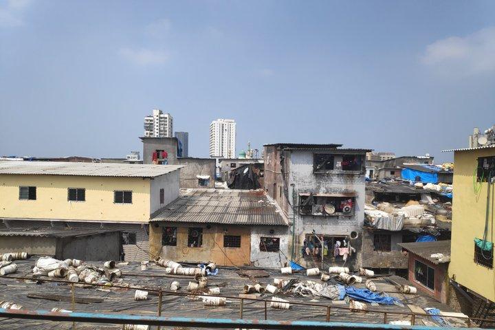 Tour del quartiere dormitorio educativo di Dharavi con opzione Dhobighat