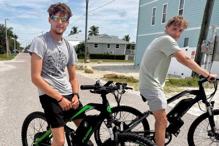フォートマイヤーズビーチでの電動自転車1日レンタルクラス3