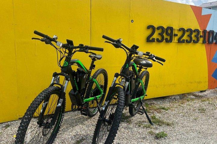 フォートマイヤーズビーチでの電動自転車1日レンタルクラス3