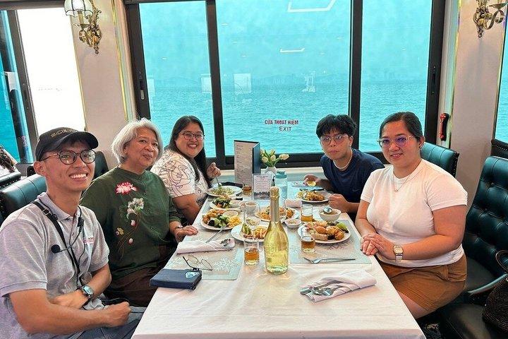 豪華6時間ハロン湾クルーズ（ランチ、カヤック、洞窟、島々付き）