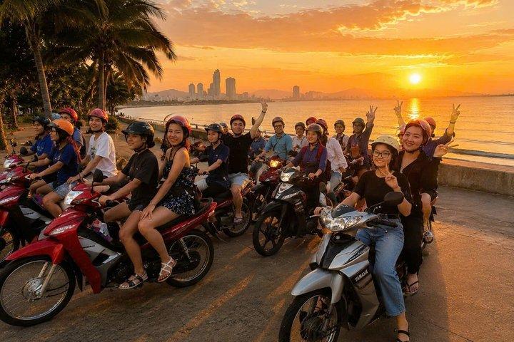 ダナンのベジタリアン/ヴィーガンフードと仏教巡り（バイクで探検）