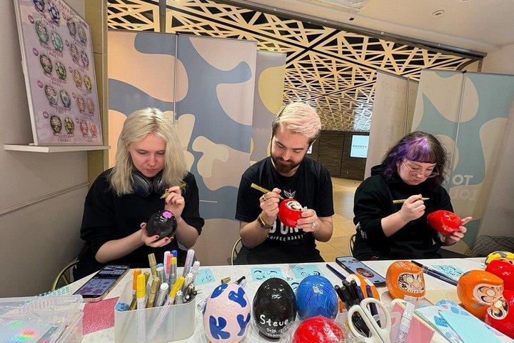 Tokyo Daruma Maleriestudie: Traditionel Japansk Kultur