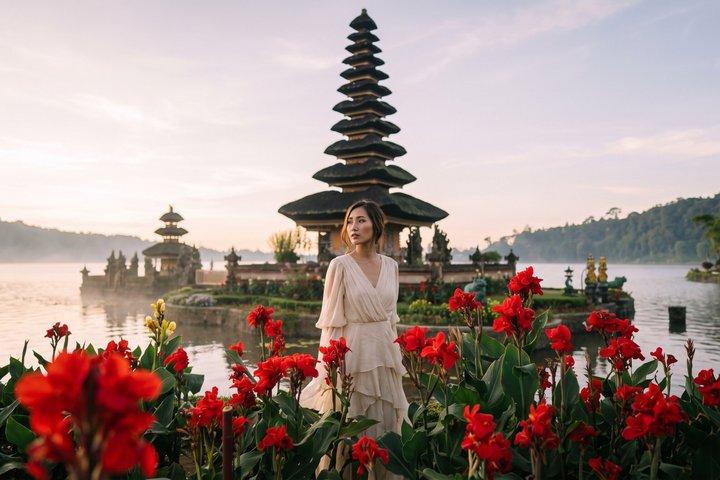 Nordbali: Ulun Danu, Jatiluwih & Tanah Lot Sonnenuntergang