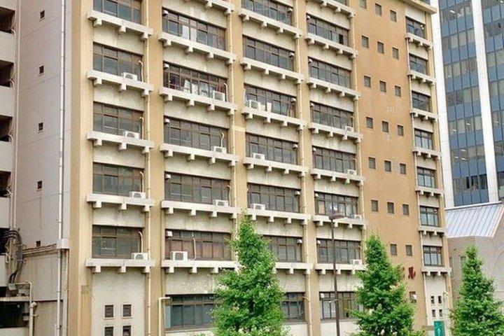東京だるま絵付けワークショップ：伝統的な日本語文化