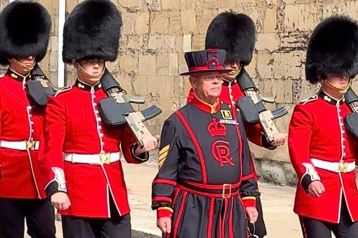 Tour de Londres: Cérémonie d'ouverture et premiers joyaux de la Couronne Accès