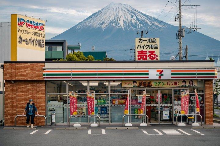 東京発富士山プライベートツアー（英語対応ドライバー付き）