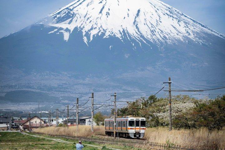 東京発富士山プライベートツアー（英語対応ドライバー付き）