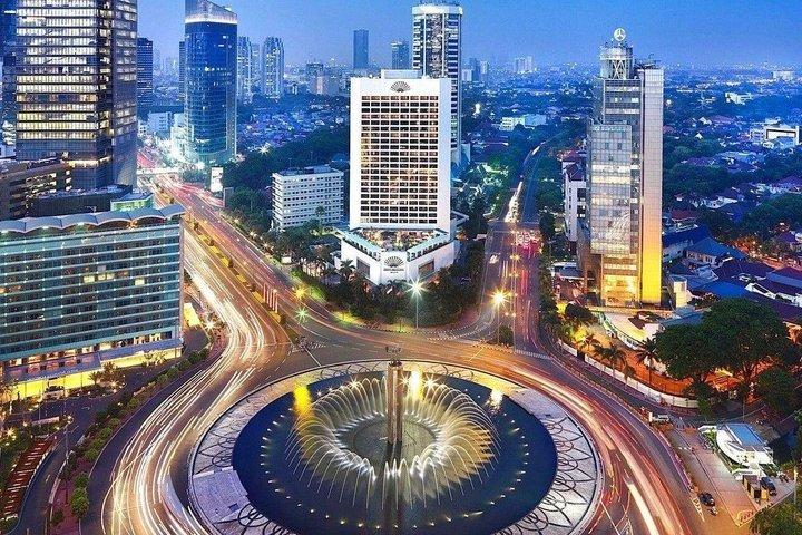 Tour di Jakarta Night City con Guida Privata