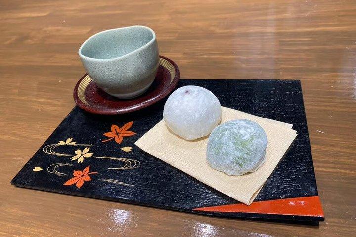 京都もちと大福作り体験とお茶の試飲