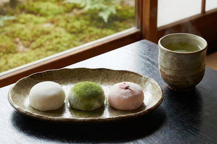 京都もちと大福作り体験とお茶の試飲