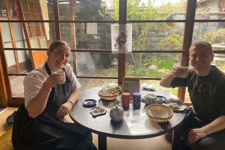 京都もちと大福作り体験とお茶の試飲