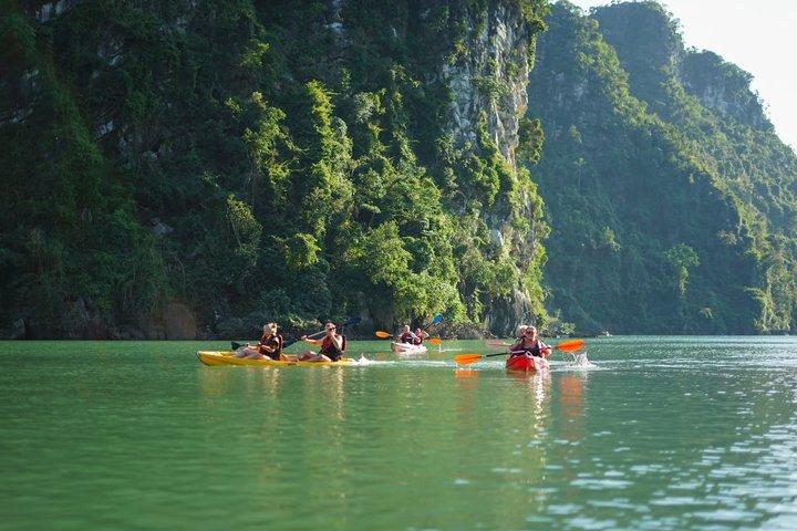 Half-Day Bai Tu Long Bay Cruise with Tasty Lunch from Halong Port