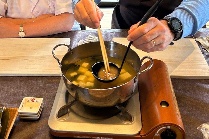 Aula de Sushi Temari e Sopa Miso Nagasaki