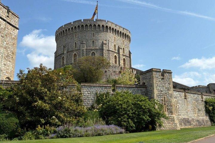 Private Walking Tour with Accredited Expert Guide Windsor Castle