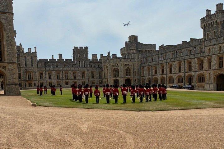 Private Walking Tour with Accredited Expert Guide Windsor Castle