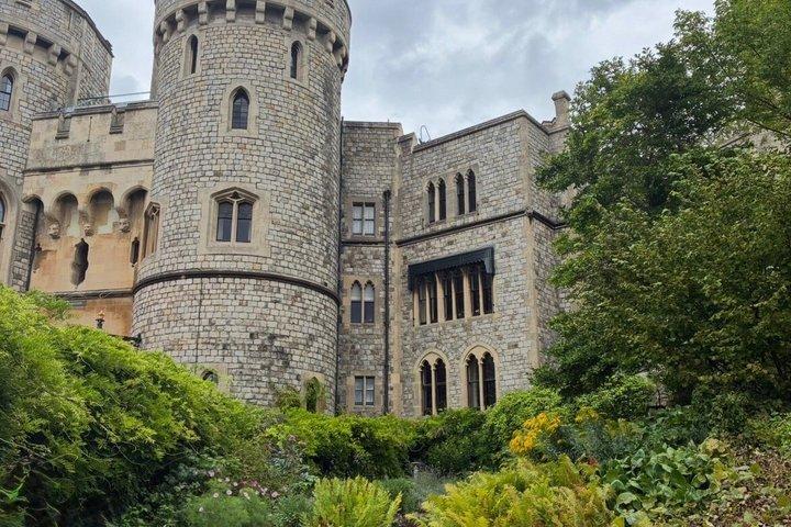 Private Walking Tour with Accredited Expert Guide Windsor Castle