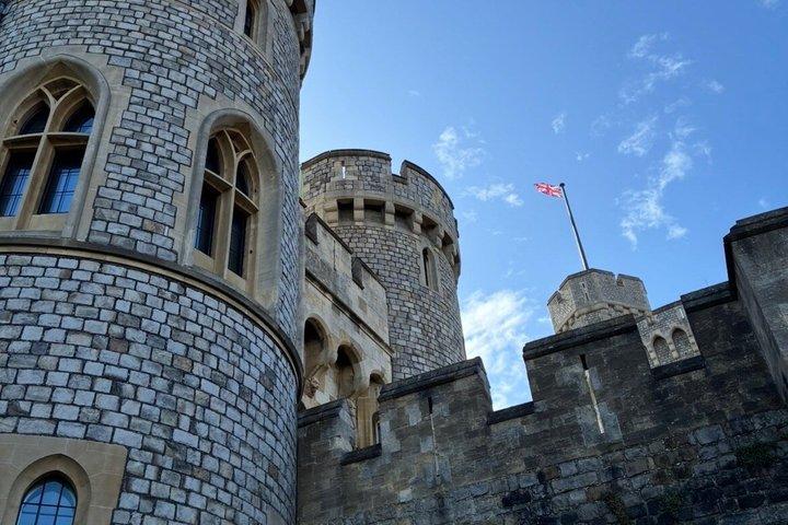 Private Walking Tour with Accredited Expert Guide Windsor Castle