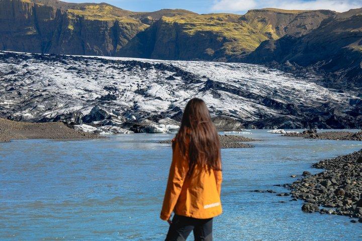 Solheimajokull Glaciers Edge Guided Walk with Hot Drinks
