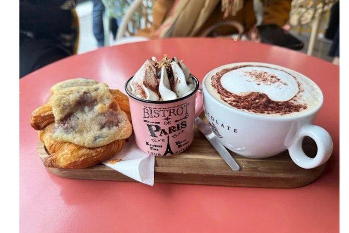 Notre-Dame de Paris: Guided Walk, Macarons, Lunch or Breakfast