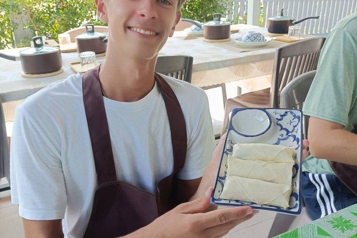 プライベートな運河沿いの料理教室と地元体験によるマーケット