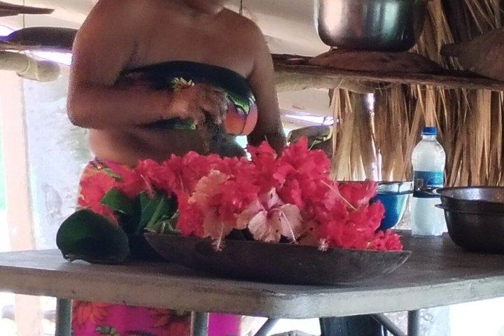 Private Experience with the Emberá Community in Panama City
