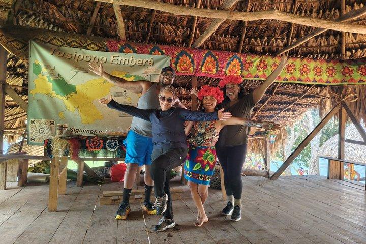 Private Experience with the Emberá Community in Panama City
