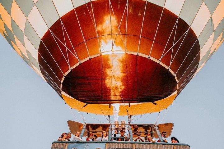 Marrakech Hot Air Balloon with Berber Breakfast and Certificate
