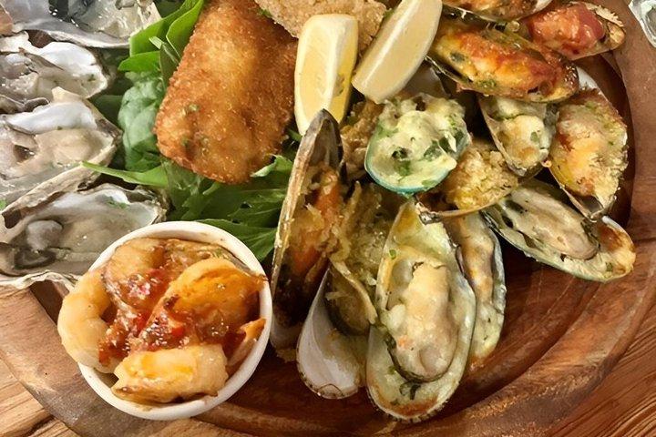Auckland Food Walk Tour: 5 Tastings, Hidden Lanes & Legends