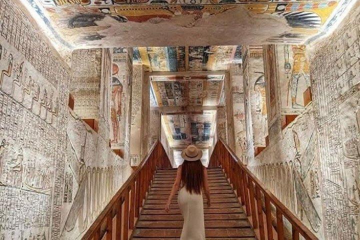 Hurghadaからルクソールと王家の谷へのVIPプライベート日帰り旅行